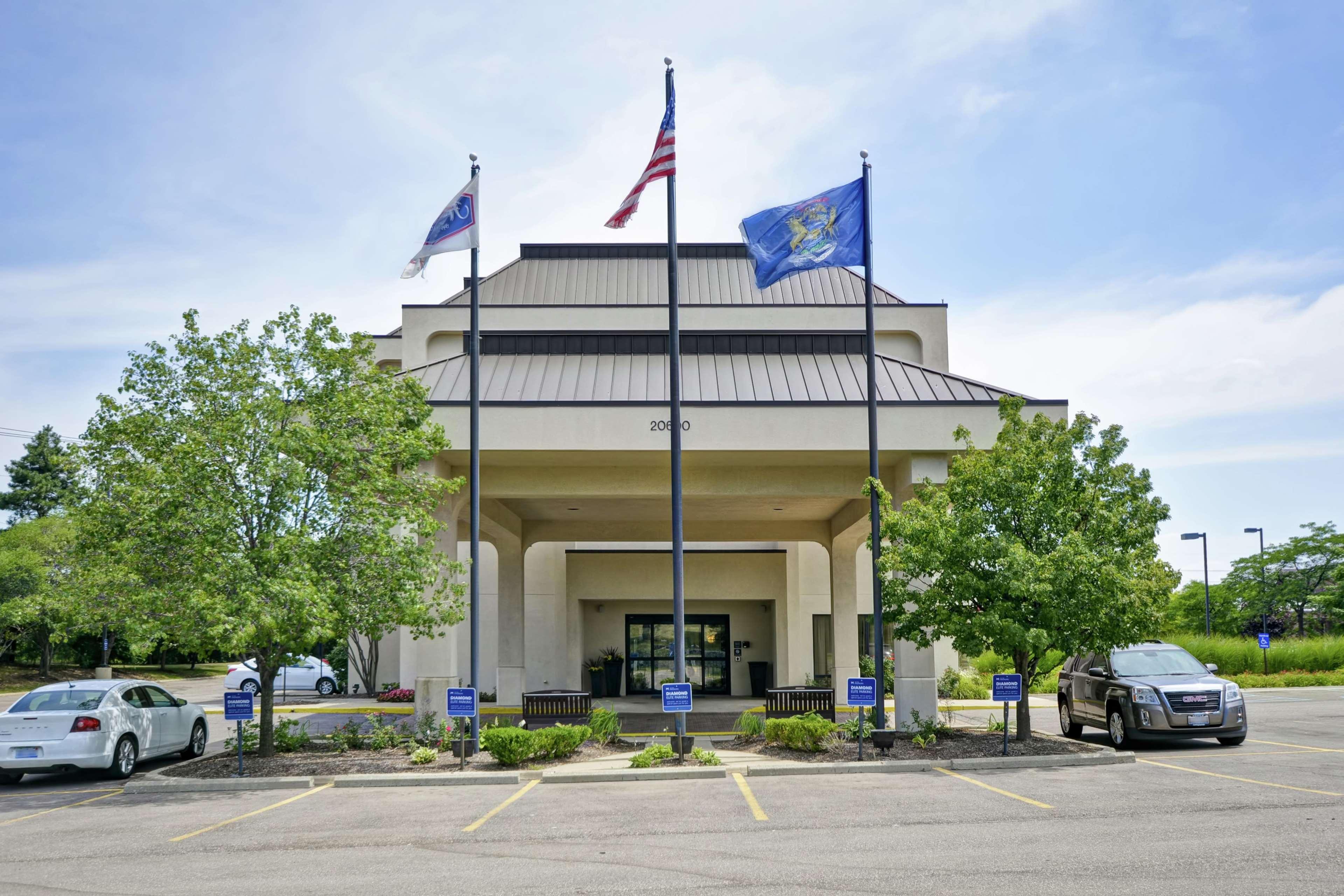 Hampton Inn Detroit Northville Exterior photo